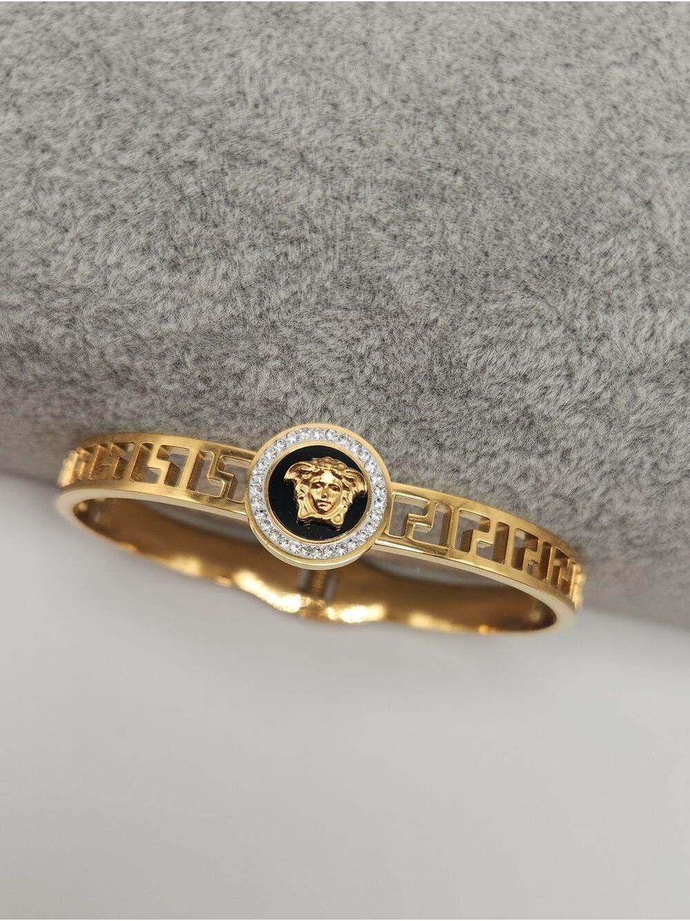 18k Gold Plated Stainless Steel Greek Key Medusa Bangle Bracelet Jewelry